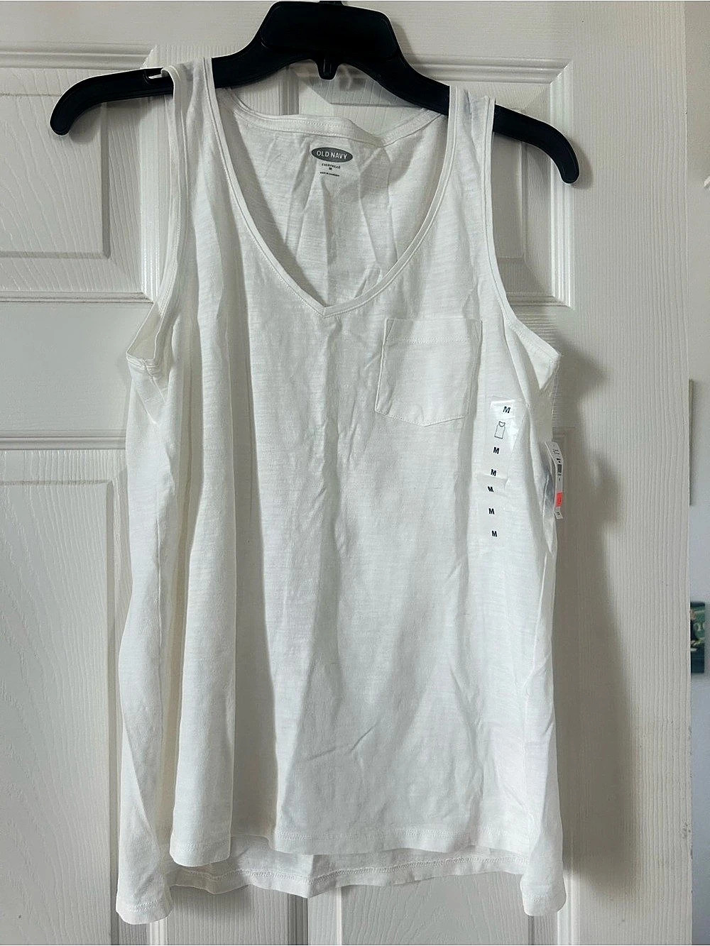 Jones New York White Tank Top Size Medium NWT